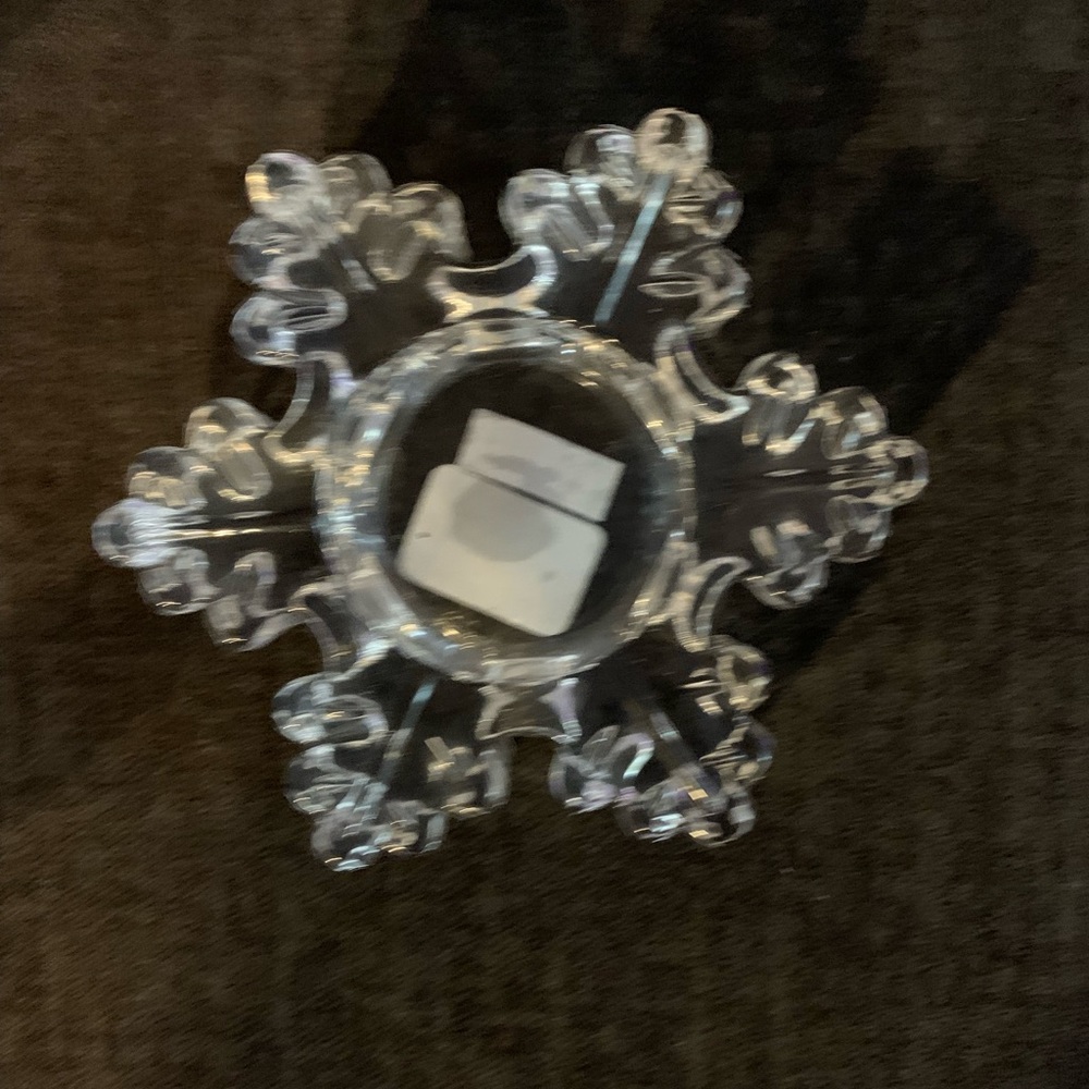 Glass snowflake shaped votive candle holder ..yankee candle - Picture 3 of 4